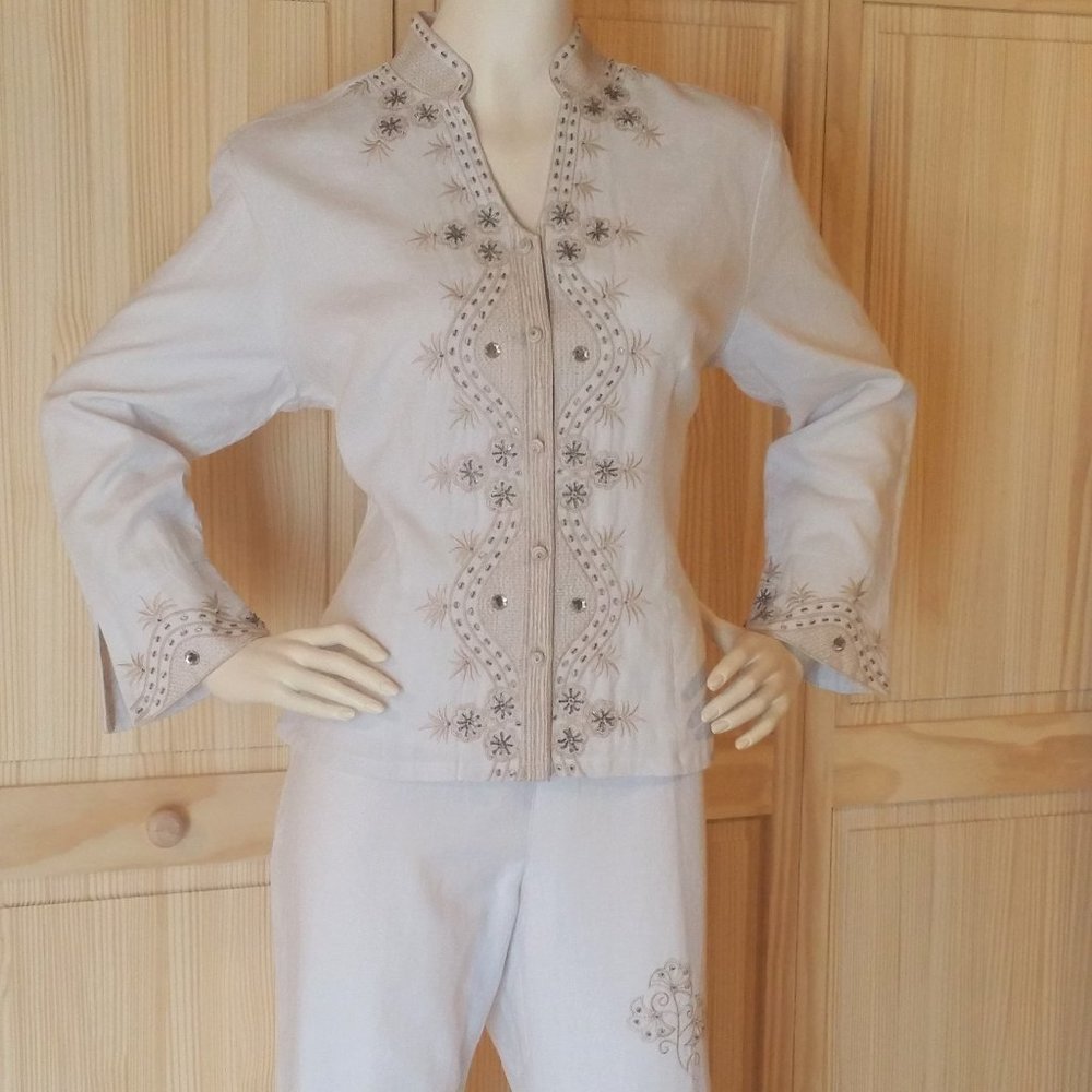 Anne Carson 2 Pc Button down Blouse + Pants NWT